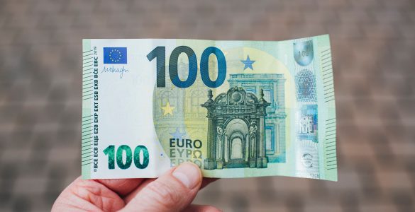 Mit 100 Euro ein Vermögen aufbauen